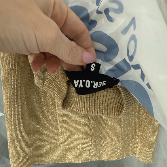 SER.O.YA Henne Metallic Dress in Gold – Size Small - Picture 6 of 6